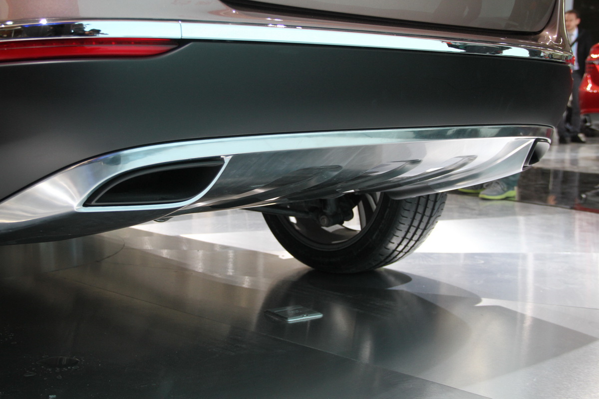 奇瑞β5車展高清大圖