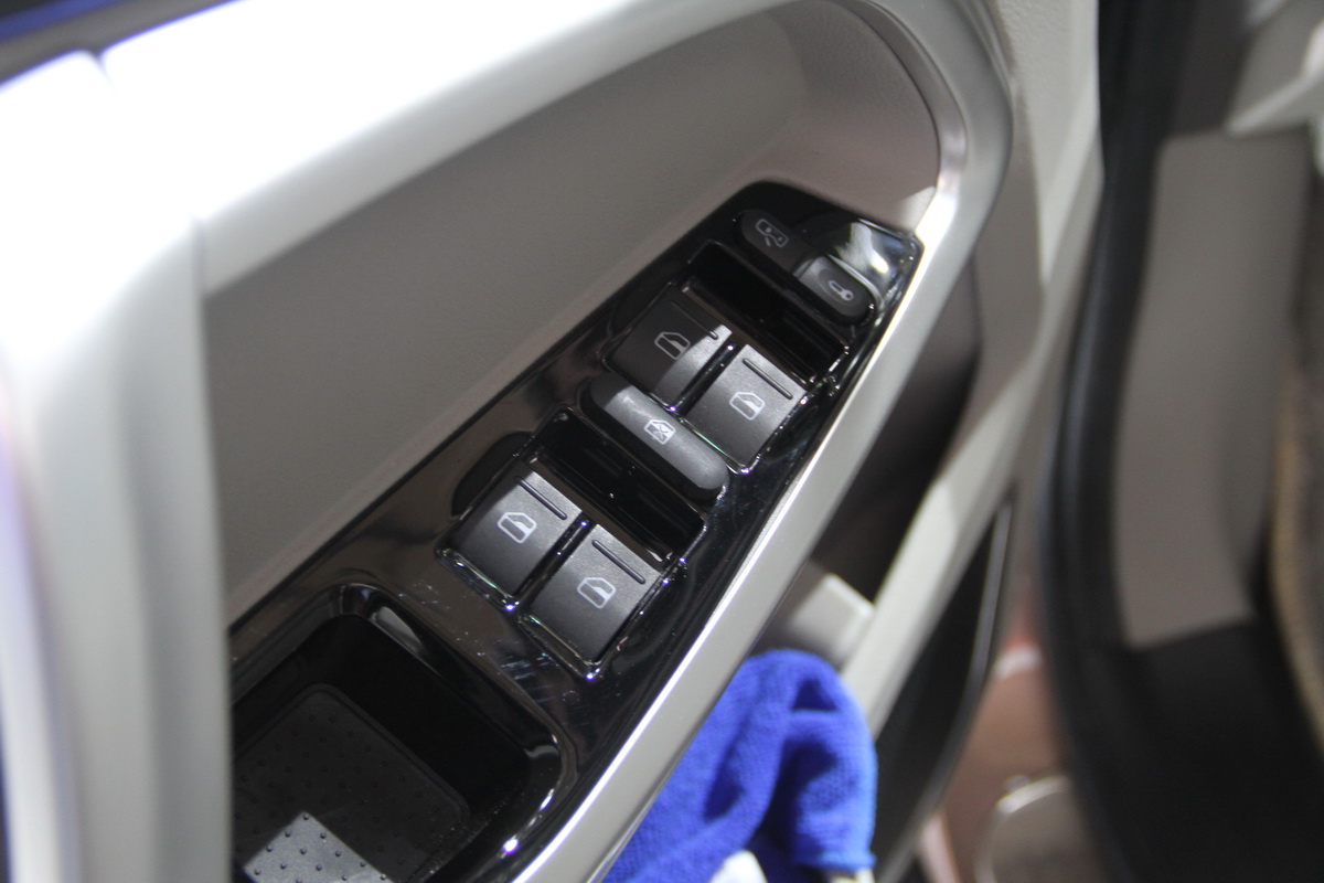 奇瑞β5車展高清大圖