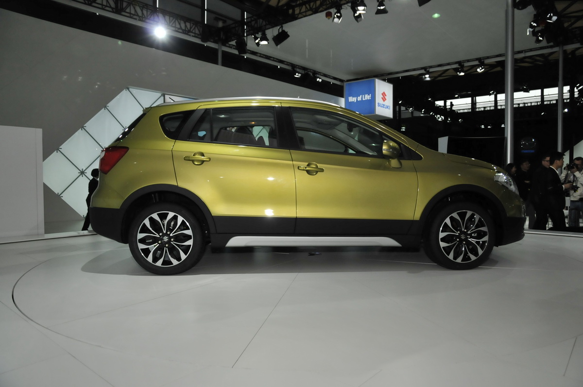 天語SX4車展高清大圖