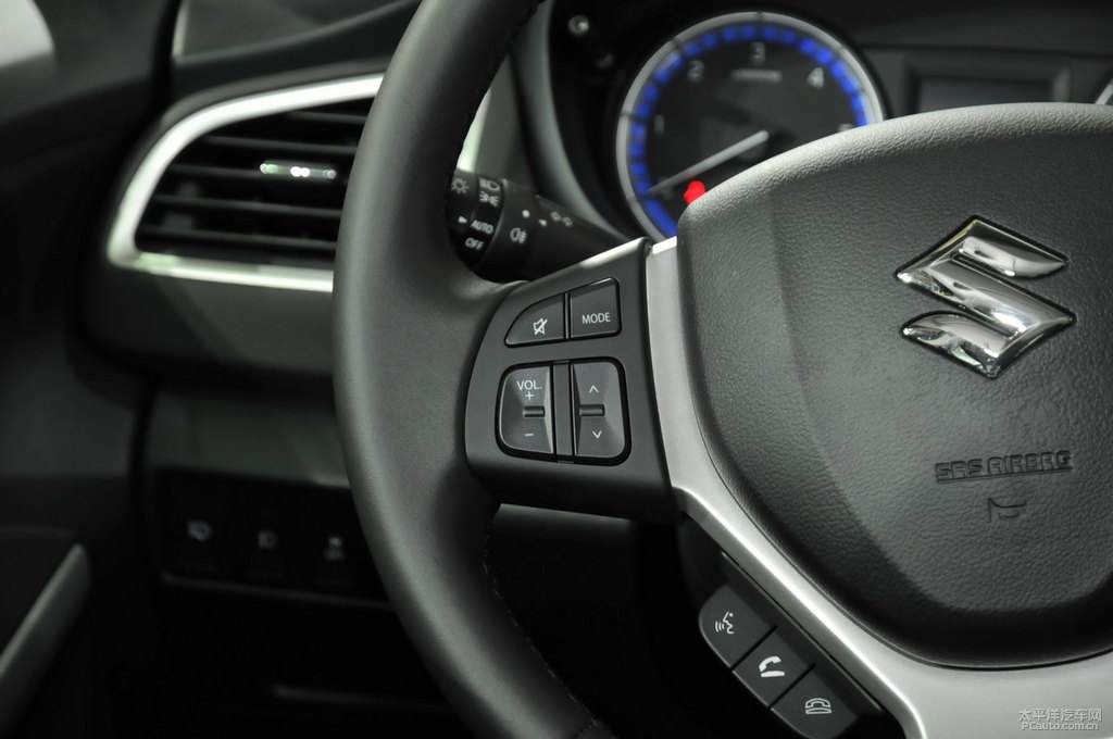 Z(y)SX4DƬ