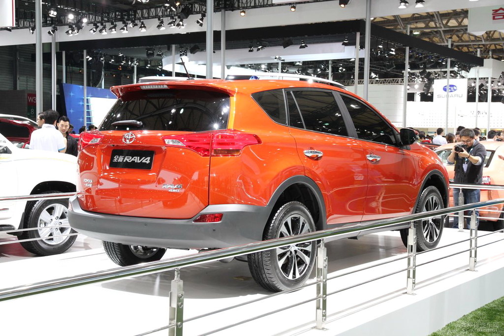 RAV4榮放圖片