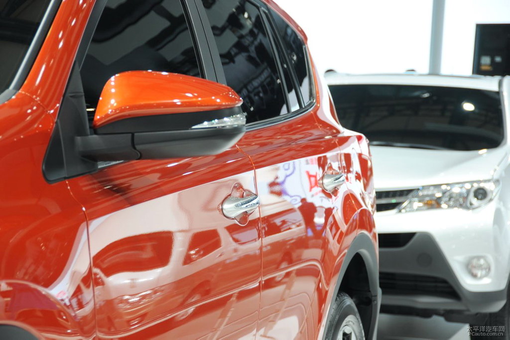 RAV4榮放圖片