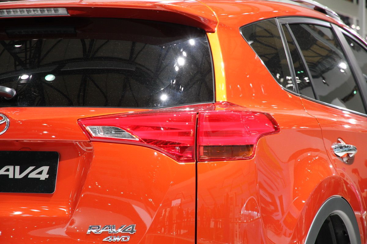 RAV4榮放車展高清大圖