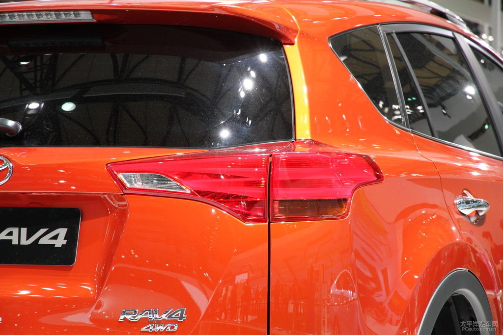 RAV4榮放圖片