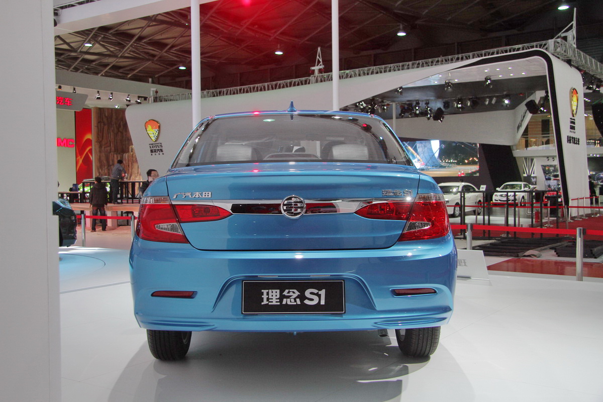 理念S1車(chē)展高清大圖