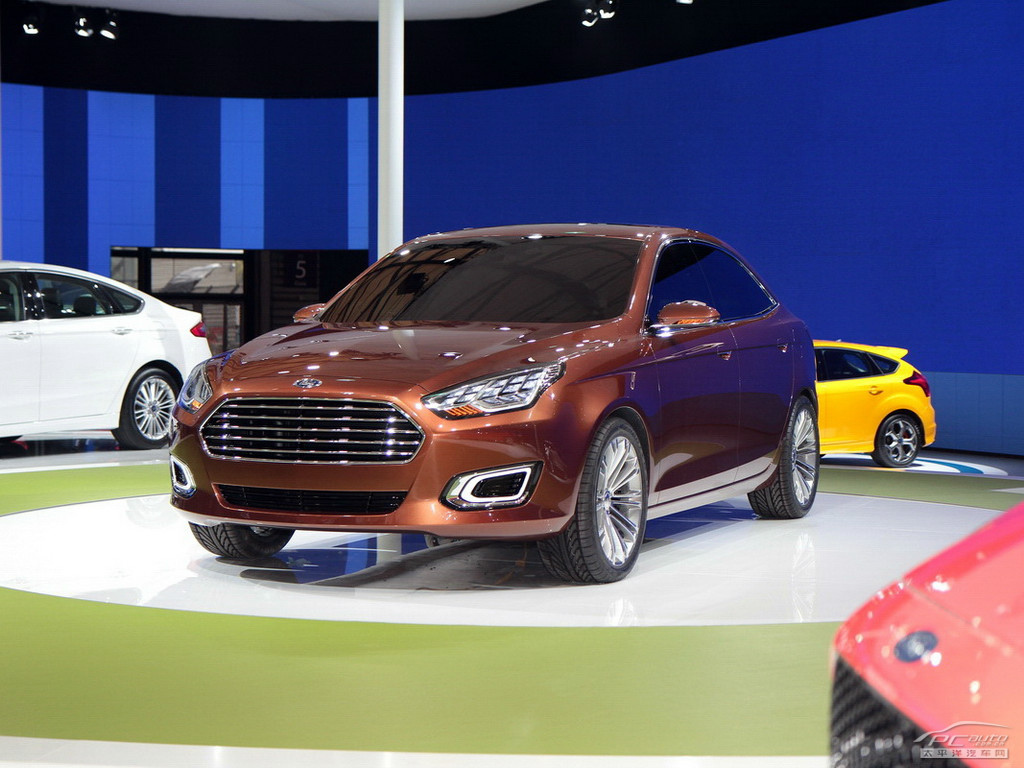 福特Escort外觀高清大圖