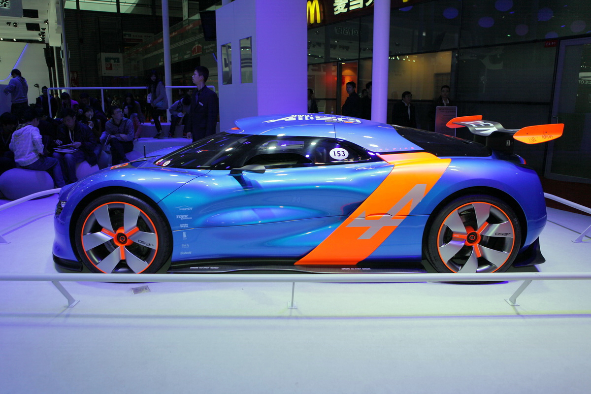 Alpine A110車展高清大圖