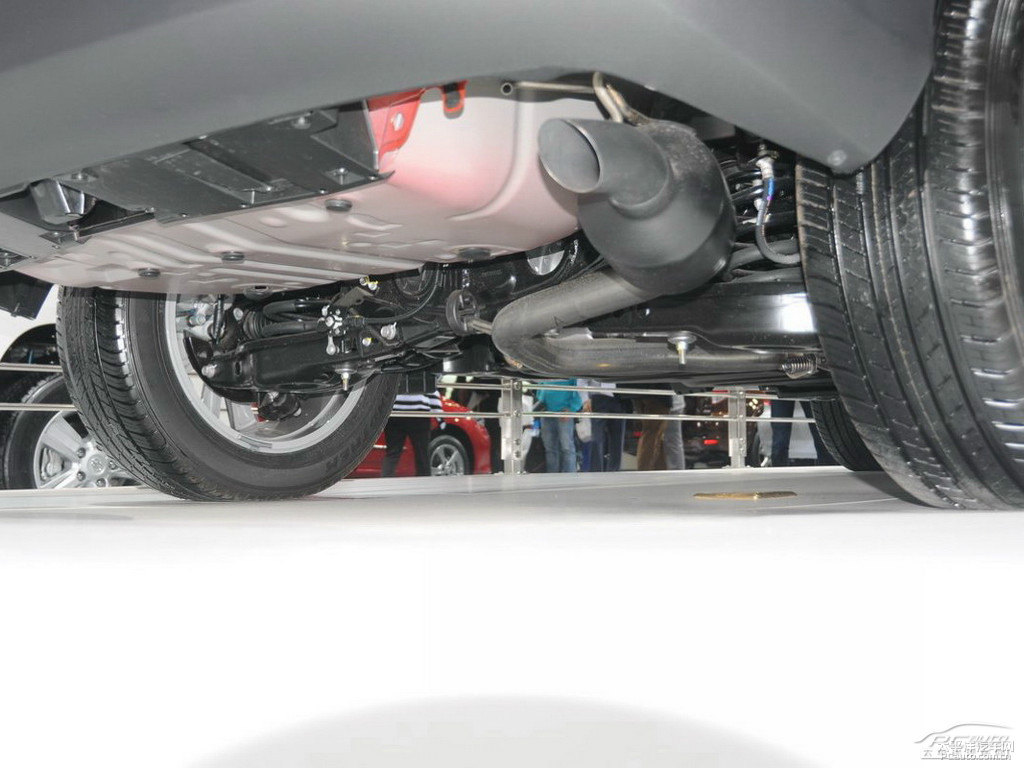 RAV4榮放底盤其它細節(jié)圖片