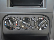 2012款 1.6L AT 實(shí)用型升級(jí)版 2012款 1.6L AT 實(shí)用型升級(jí)版