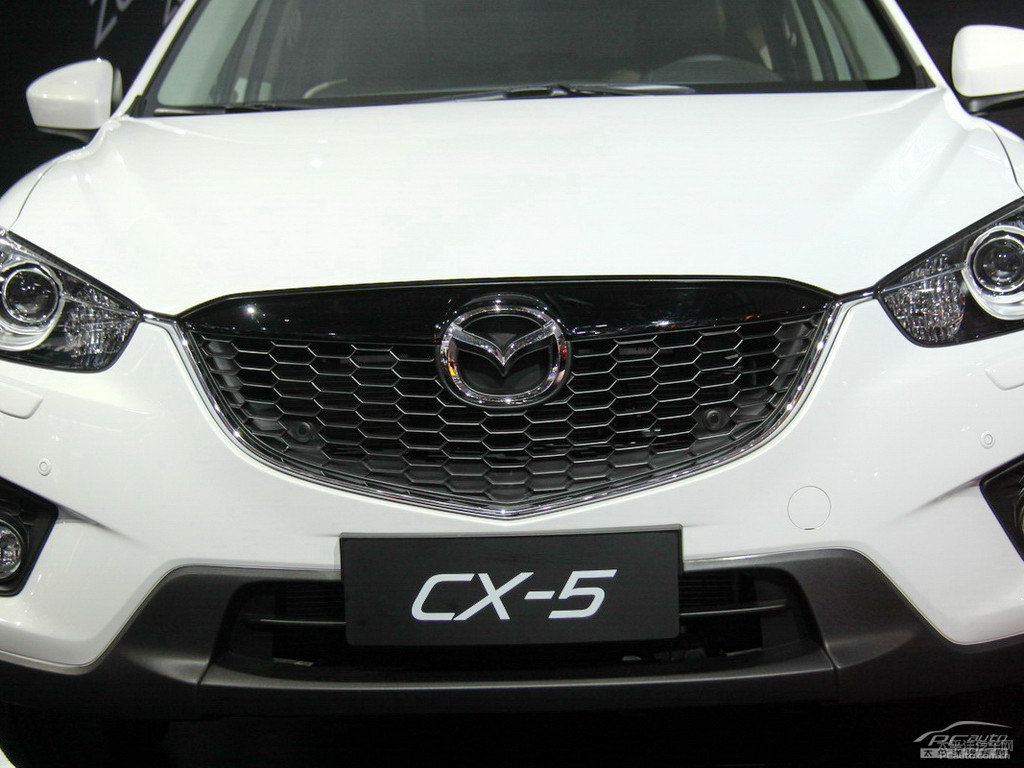 珠光白馬自達(dá)CX-5車頭外觀圖片