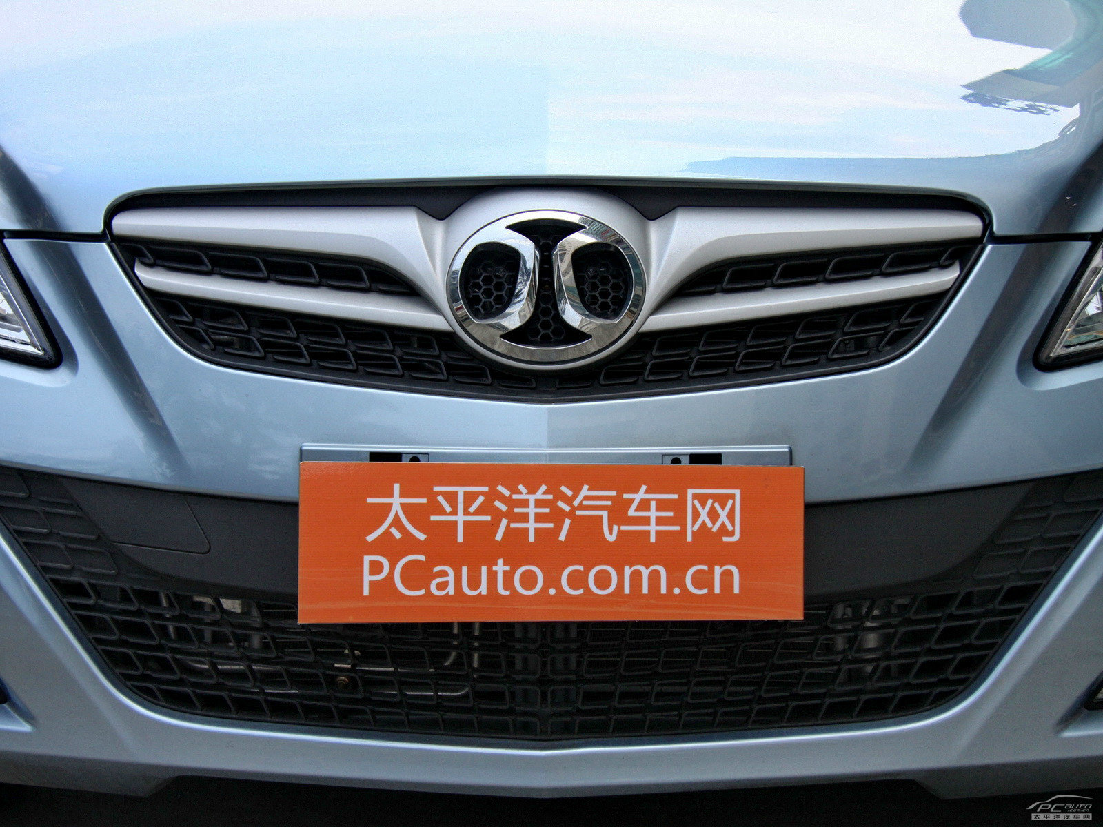 北京汽車E系列外觀高清大圖
