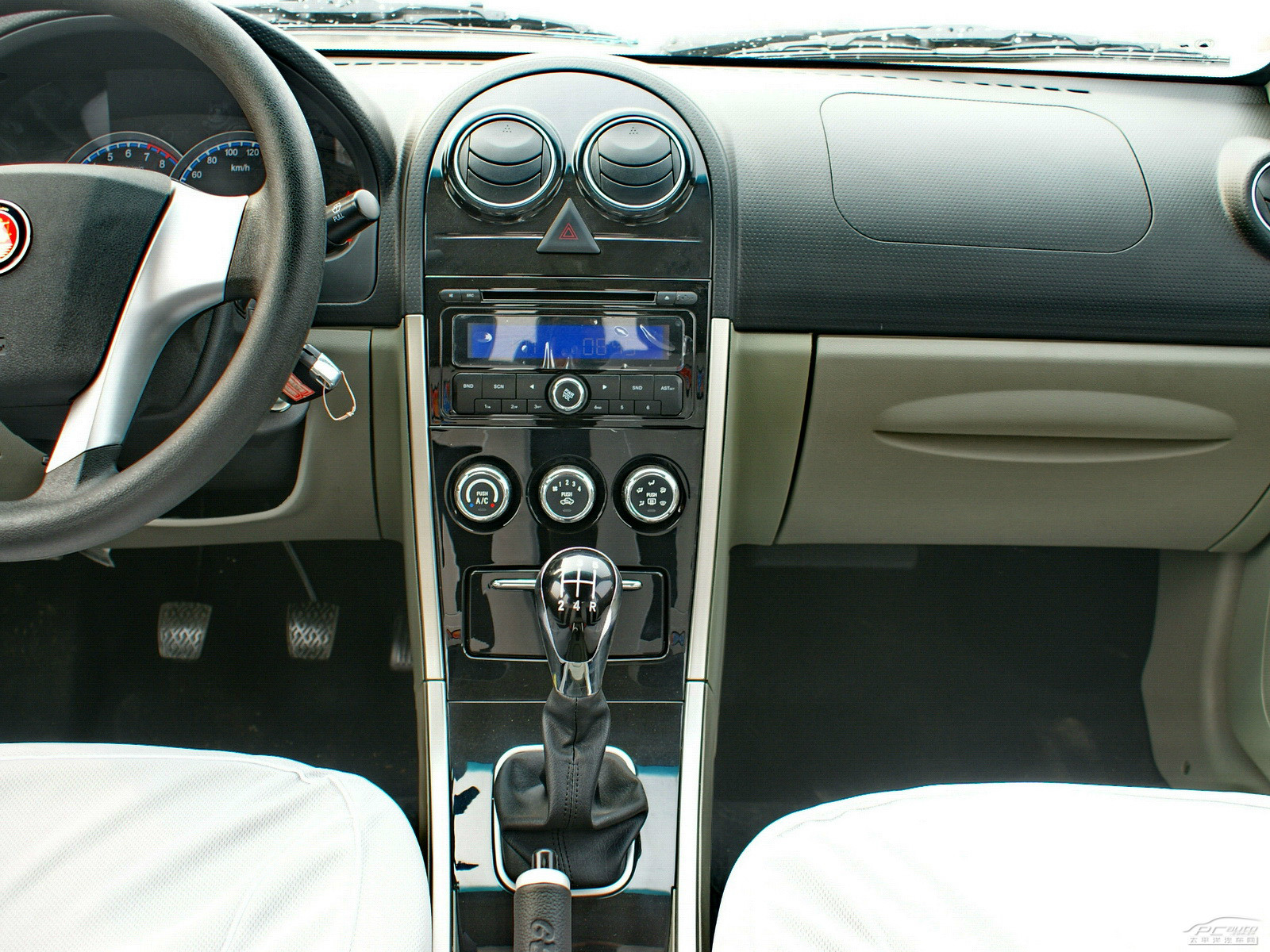 吉利SC3內(nèi)飾高清大圖