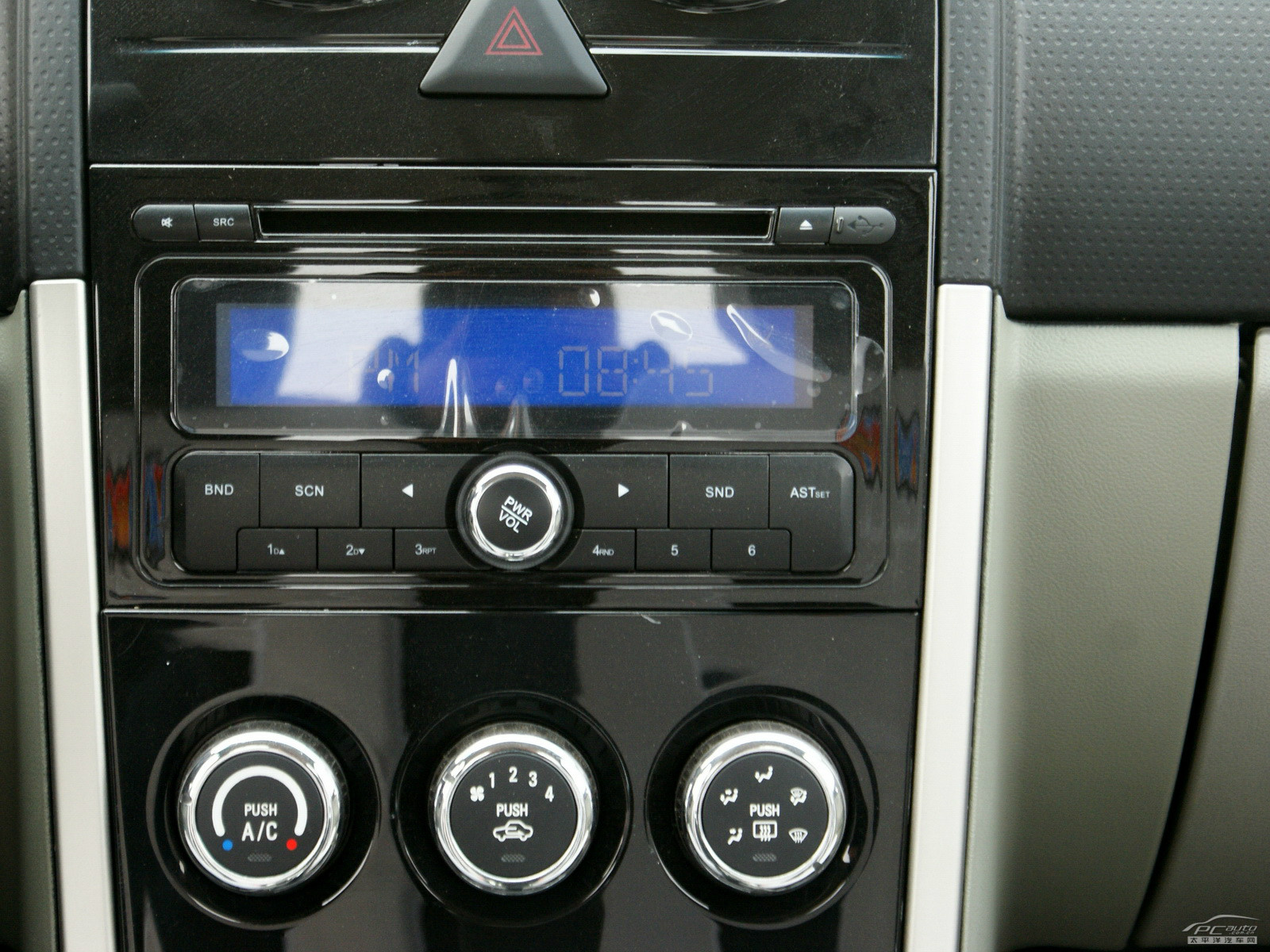 吉利SC3內(nèi)飾高清大圖