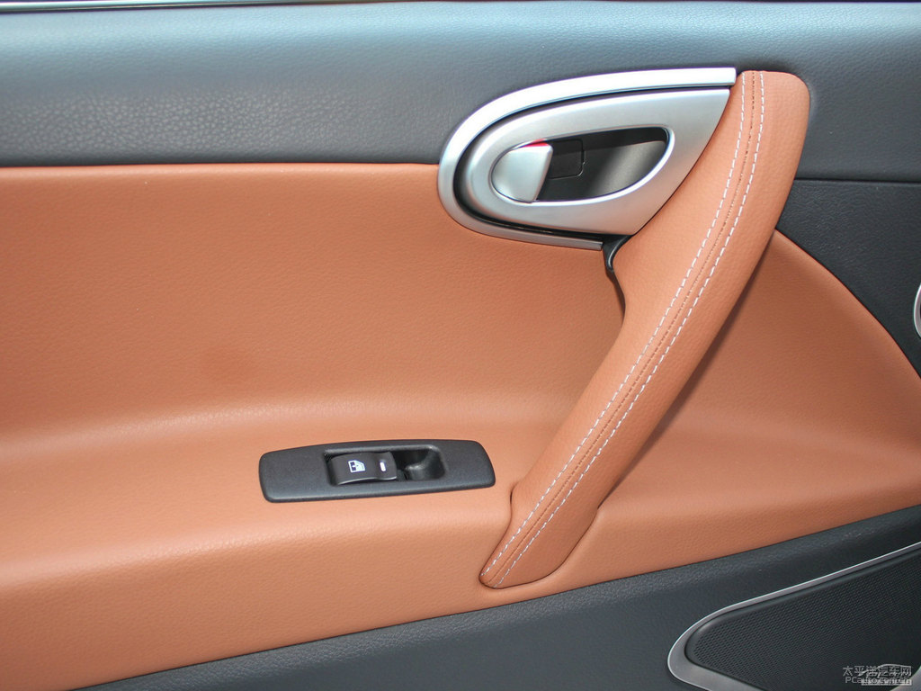 ɰ׼{ǽݴ7 SUV܇(ni)DƬ