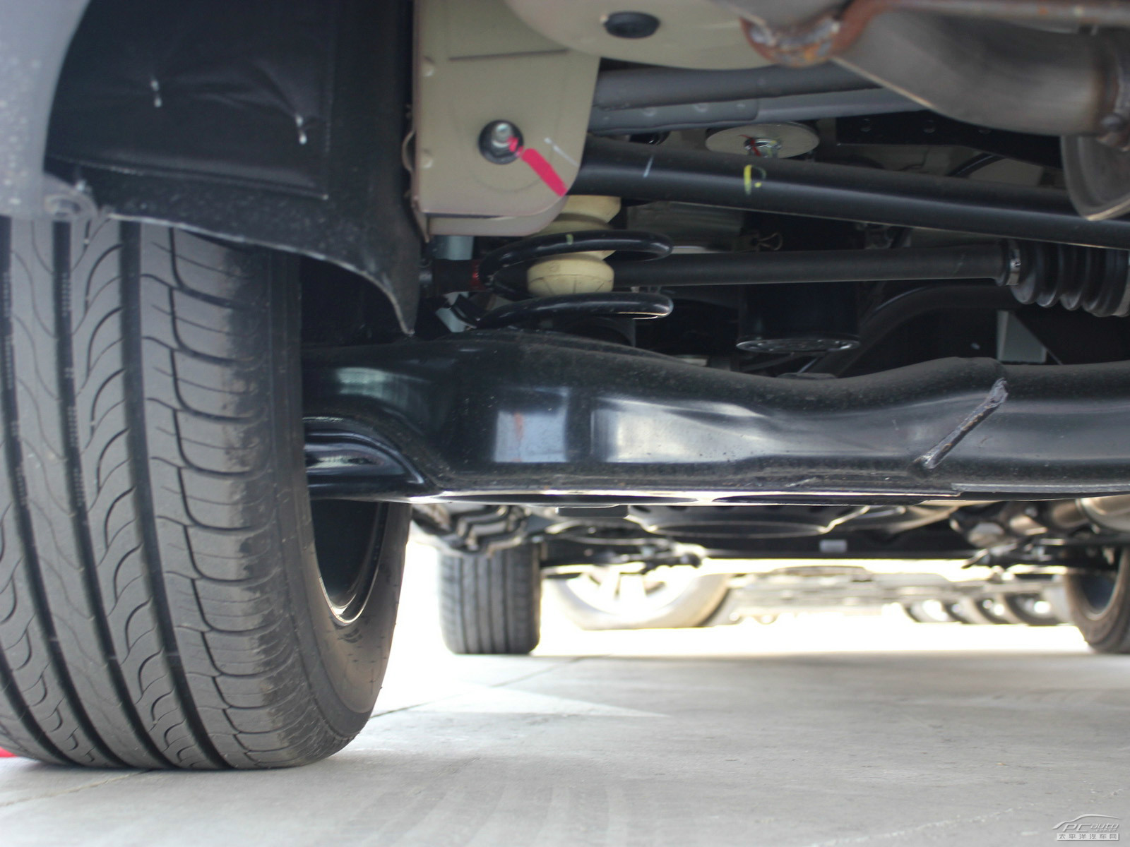 納智捷大7 SUV細節(jié)高清大圖