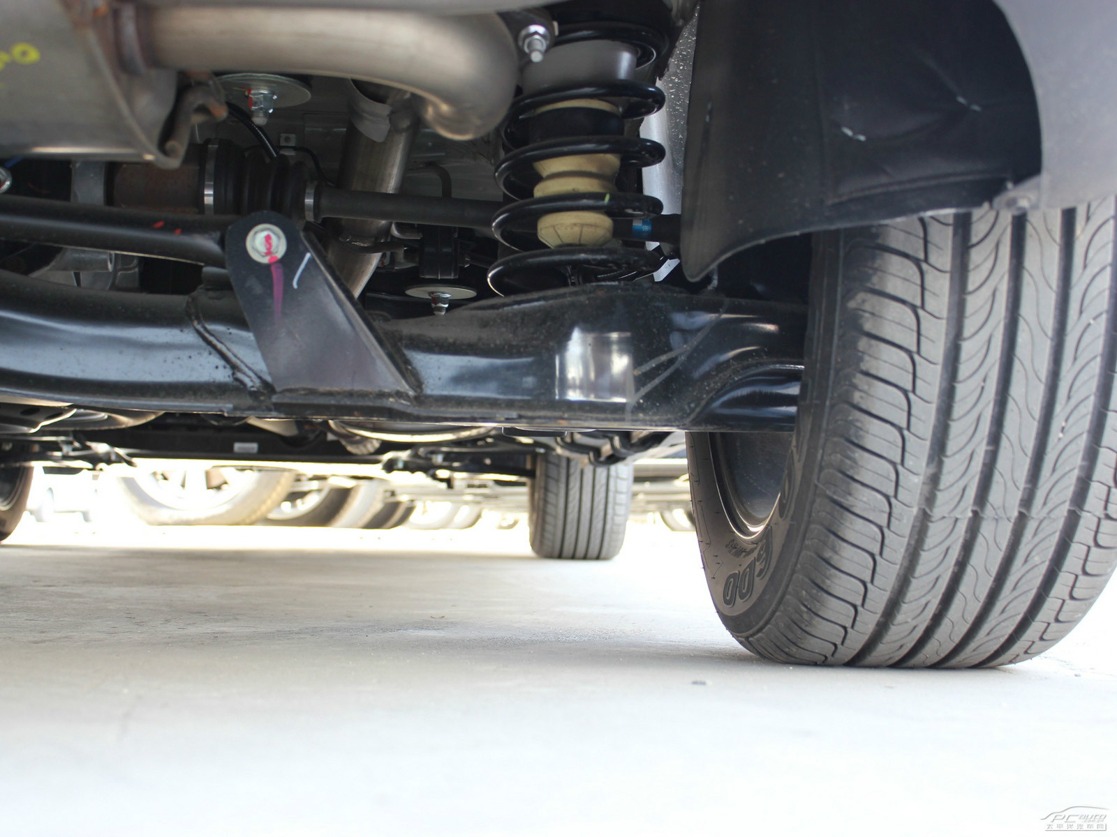 納智捷大7 SUV細(xì)節(jié)高清大圖