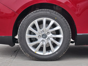 2013款 1.8L 手動豪華型5座 2013款 1.8L 手動豪華型5座