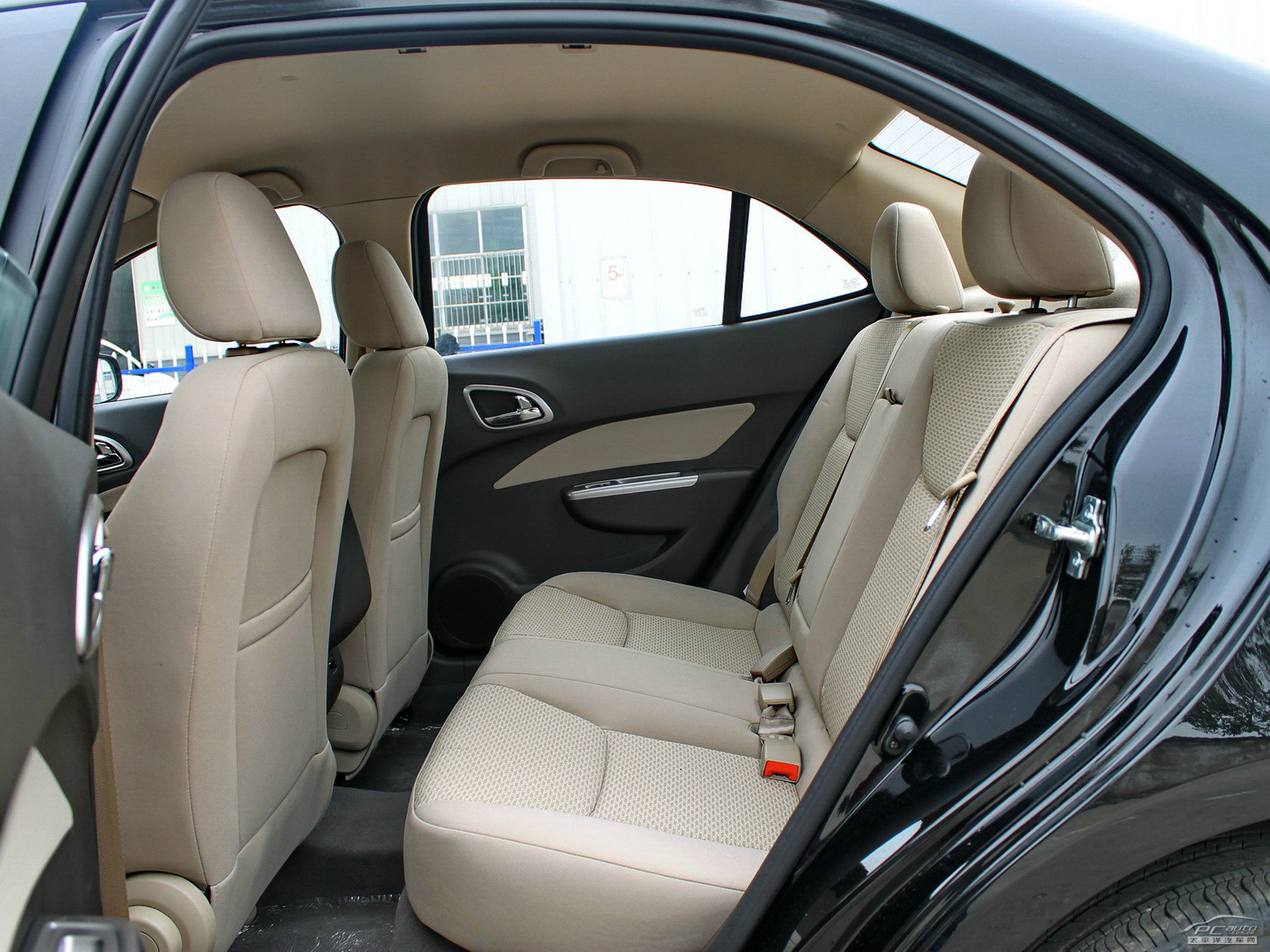 寶駿630空間高清大圖