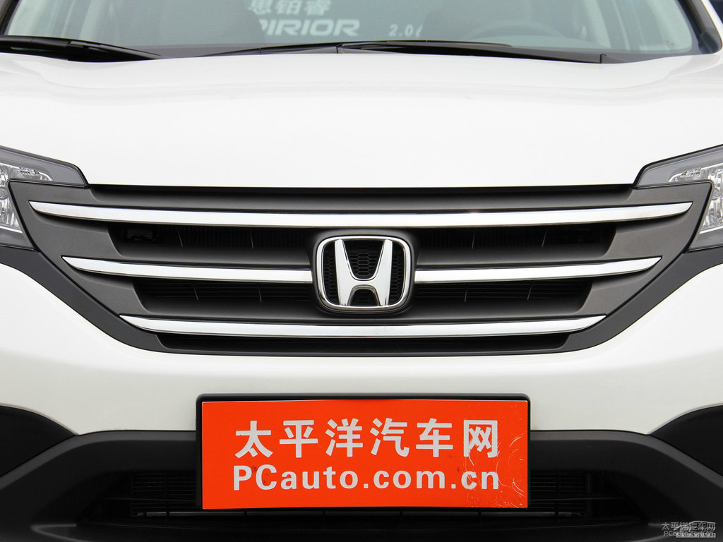 珍珠白本田CR-V車頭外觀圖片
