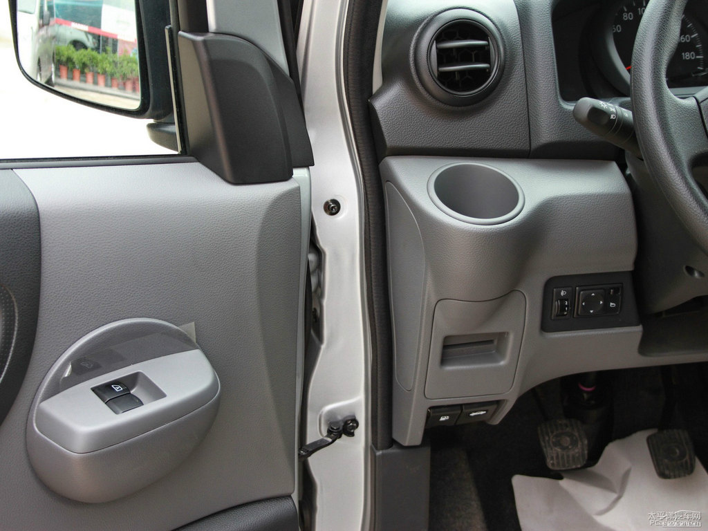 yɫծa(chn)NV200(ni)DƬ