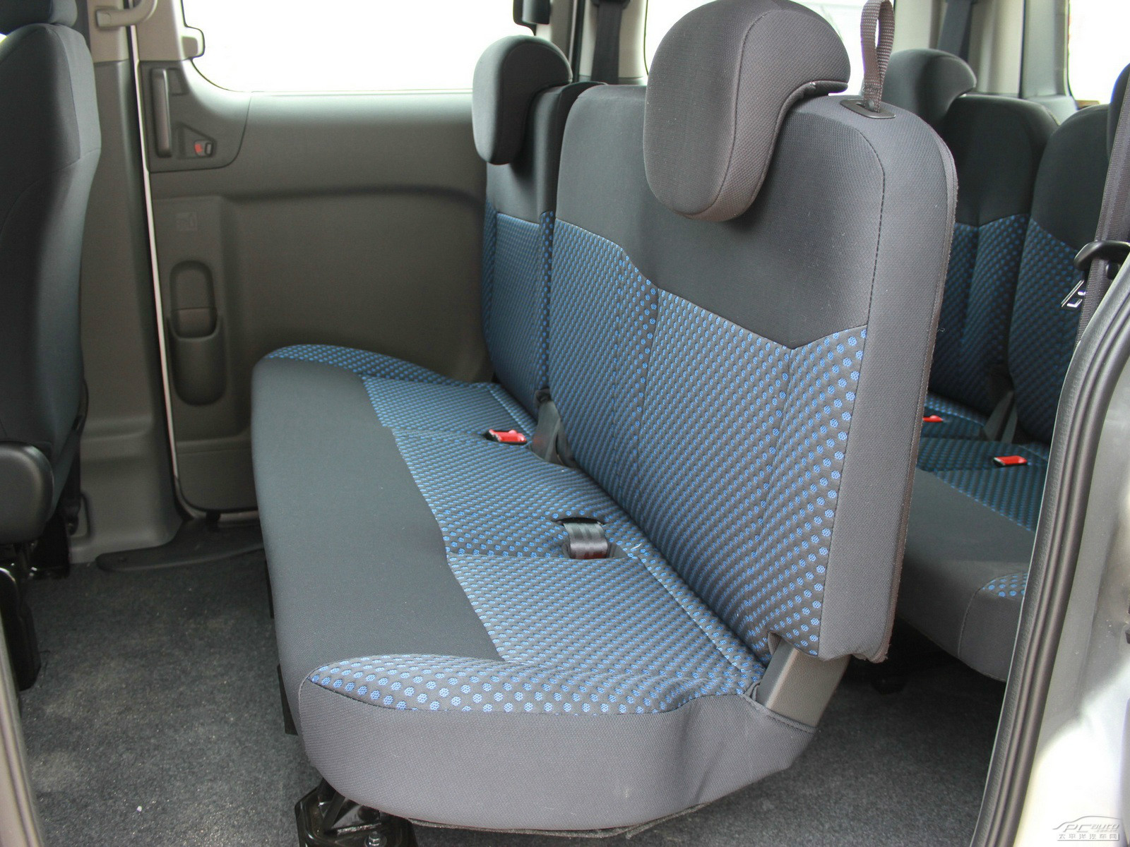 日產(chǎn)NV200內(nèi)飾高清大圖