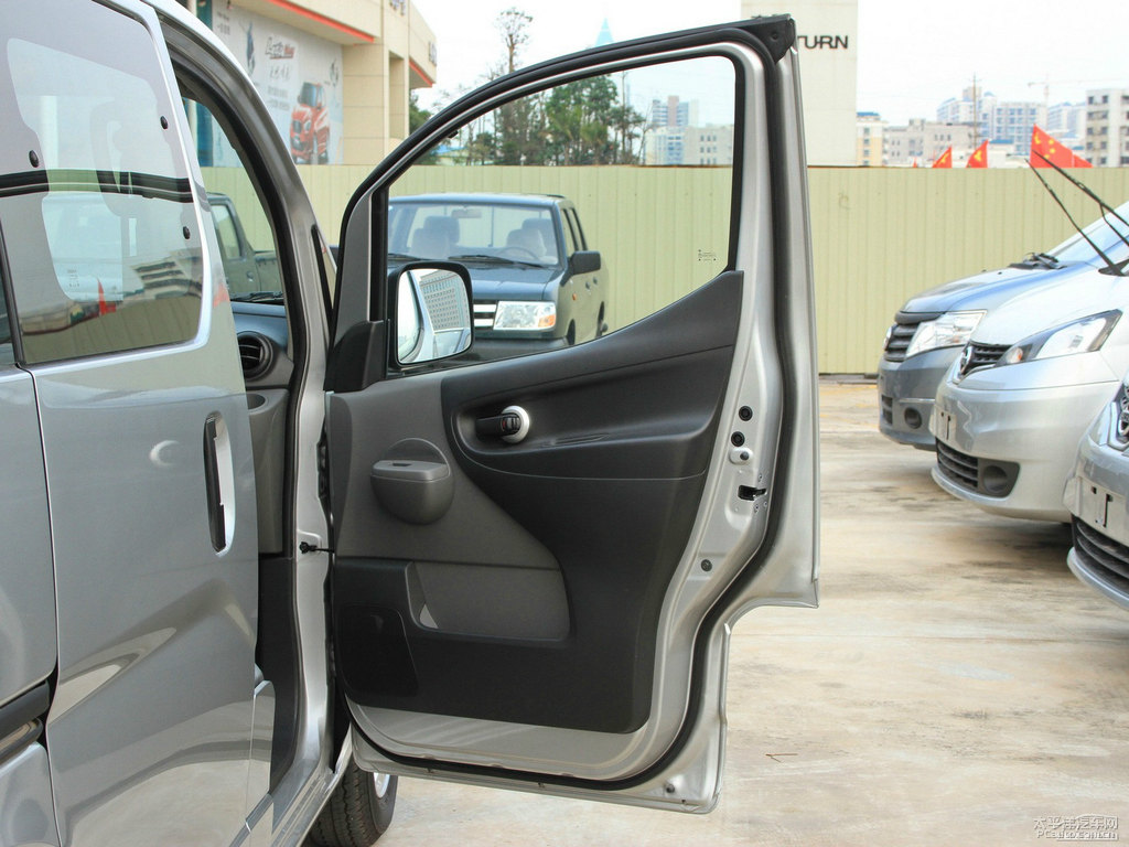 yɫծa(chn)NV200(ni)DƬ