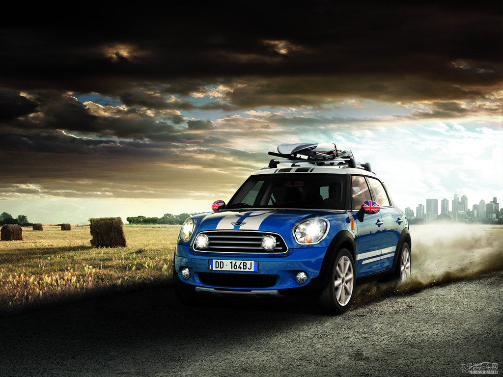 MINI COUNTRYMAN^DƬ