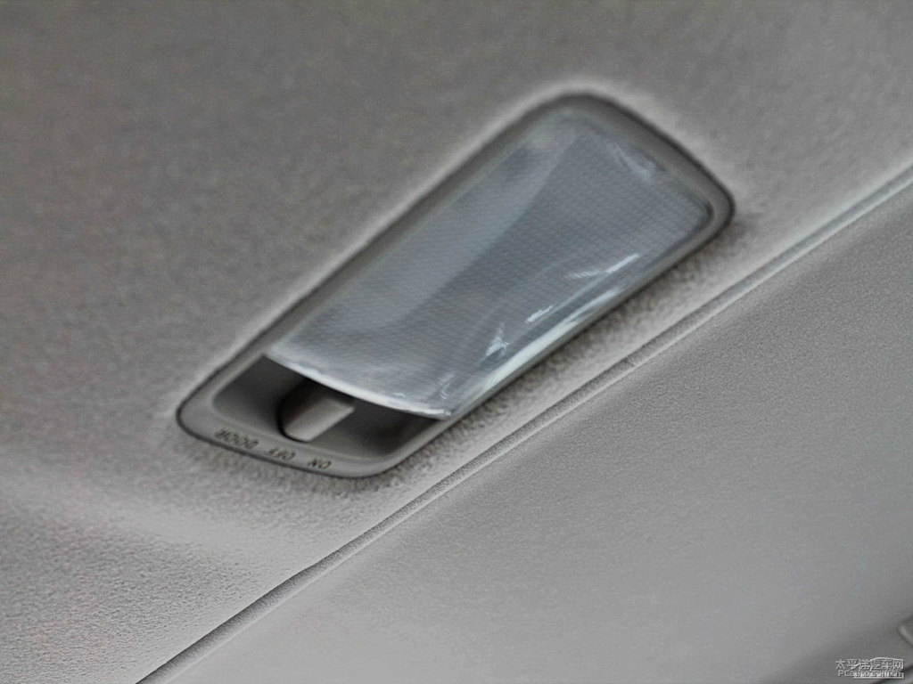 鉑金灰軒逸車廂內(nèi)飾圖片