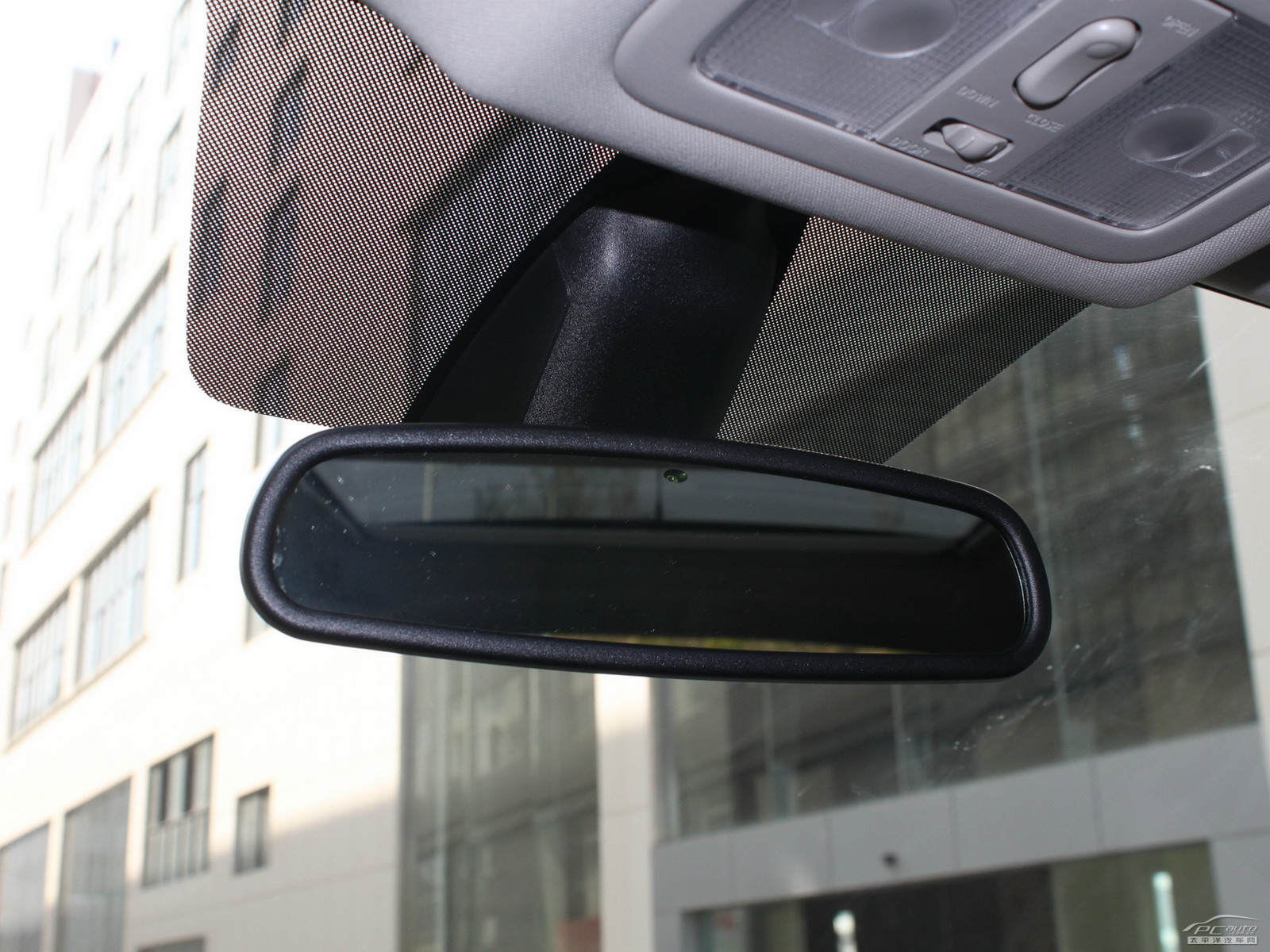 科雷傲(進口)內(nèi)飾高清大圖