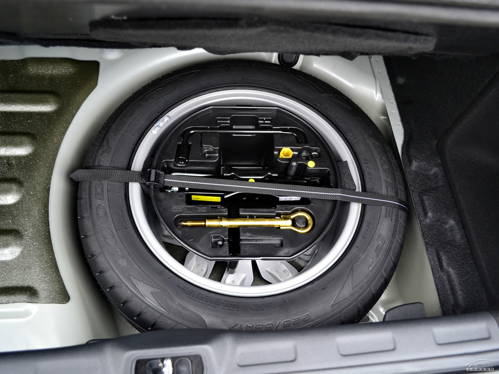 雪鐵龍C5細(xì)節(jié)高清大圖