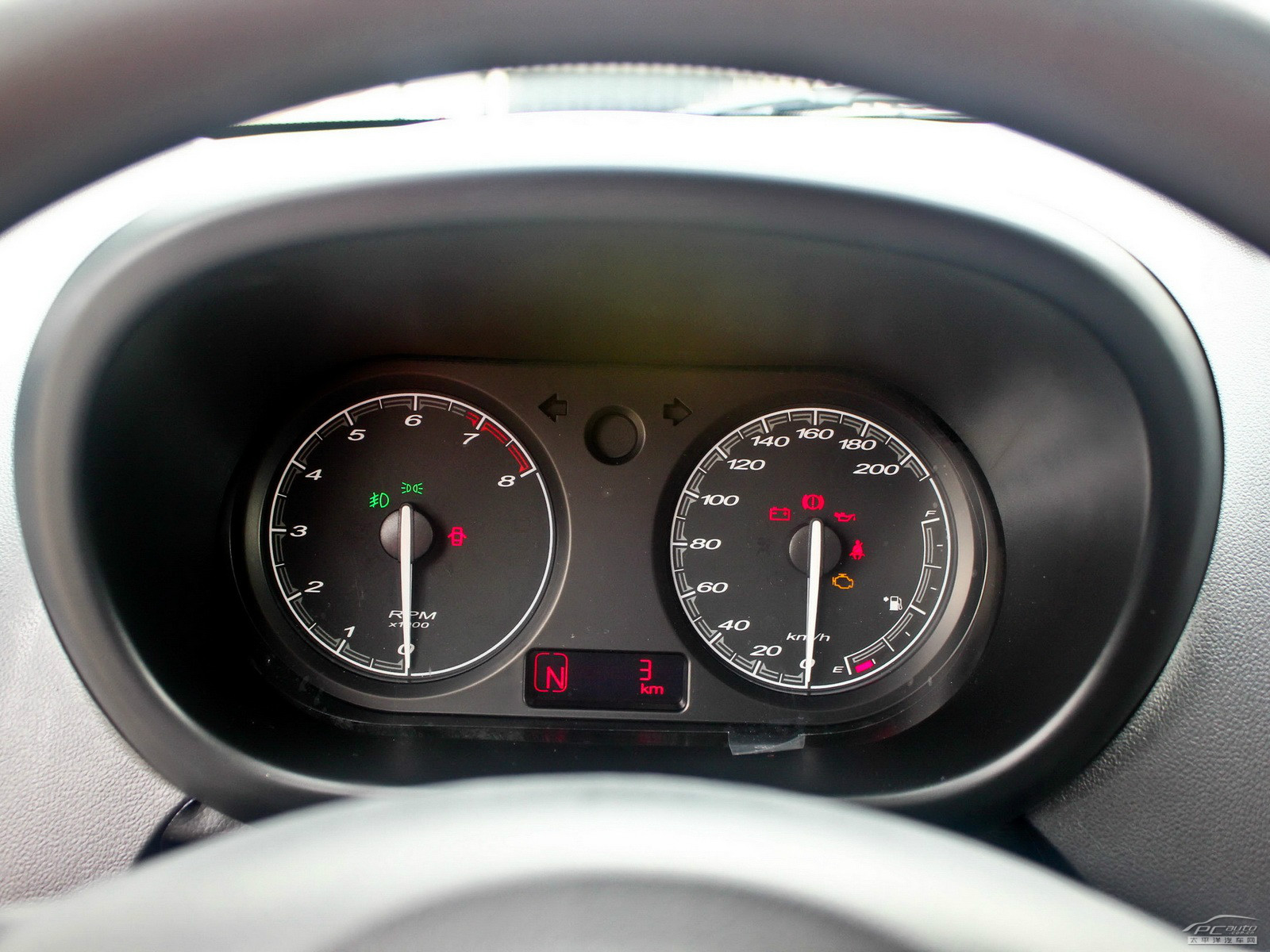 名爵3內(nèi)飾高清大圖