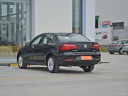 2013款 1.6L 自動 豪華型 2013款 1.6L 自動 豪華型