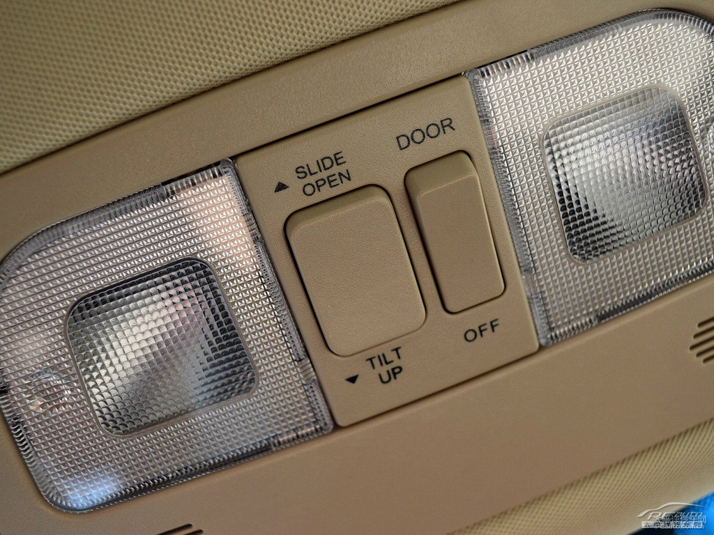 ̼ҼD70܇(ni)DƬ