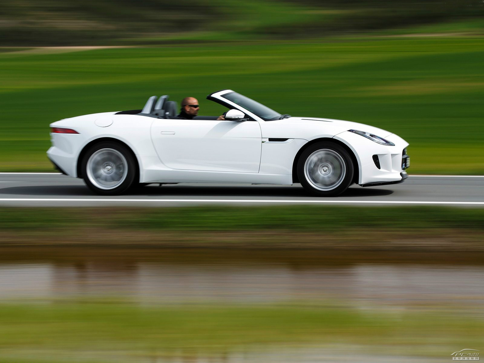 捷豹F-TYPE外觀高清大圖