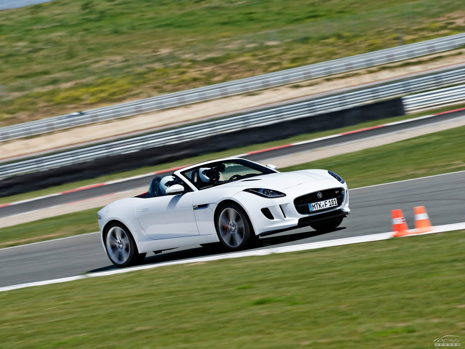 捷豹F-TYPE外觀高清大圖