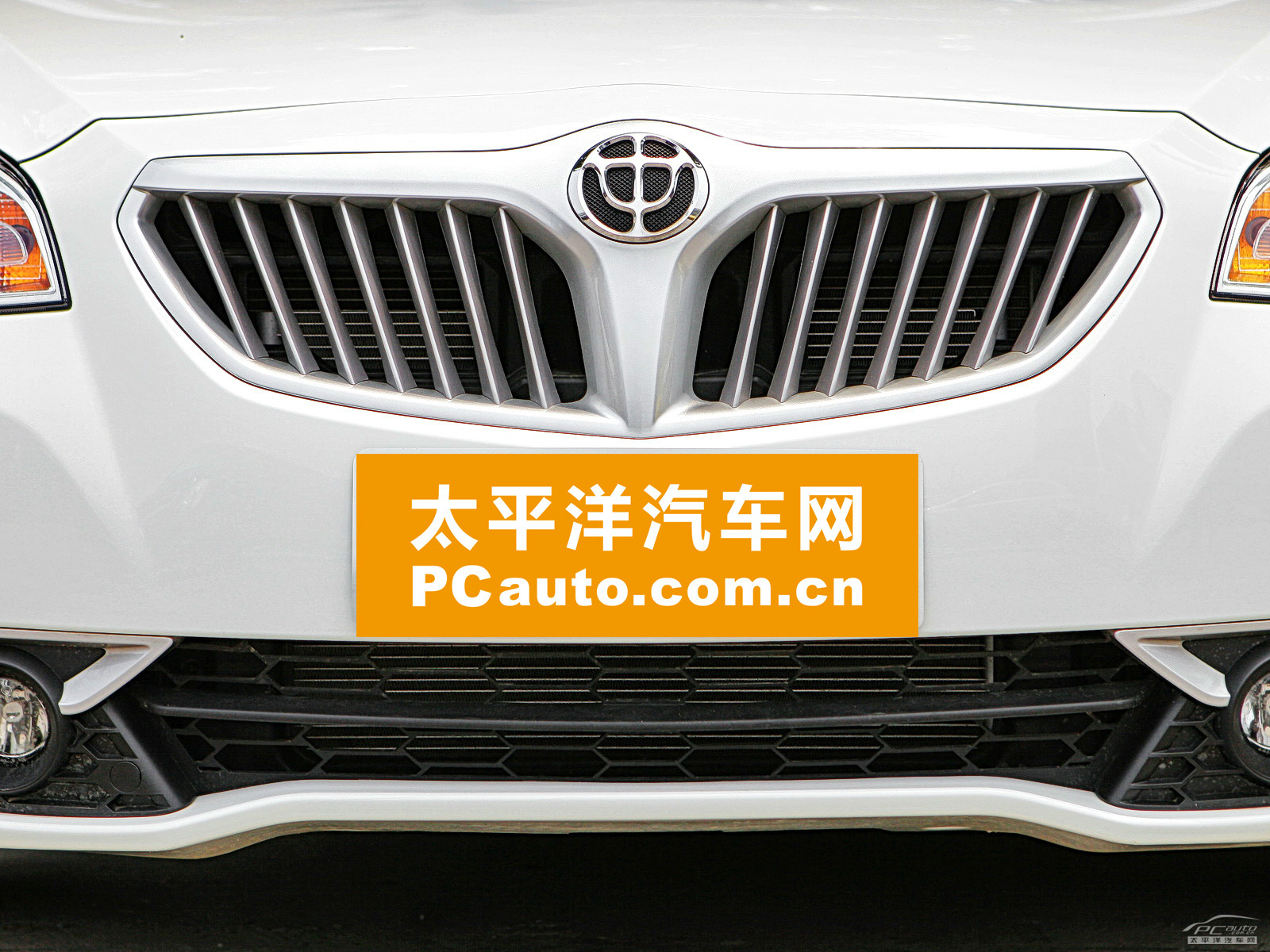 中華H330外觀(guān)高清大圖