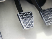 2012 (ji)ܰ 1.5L քm