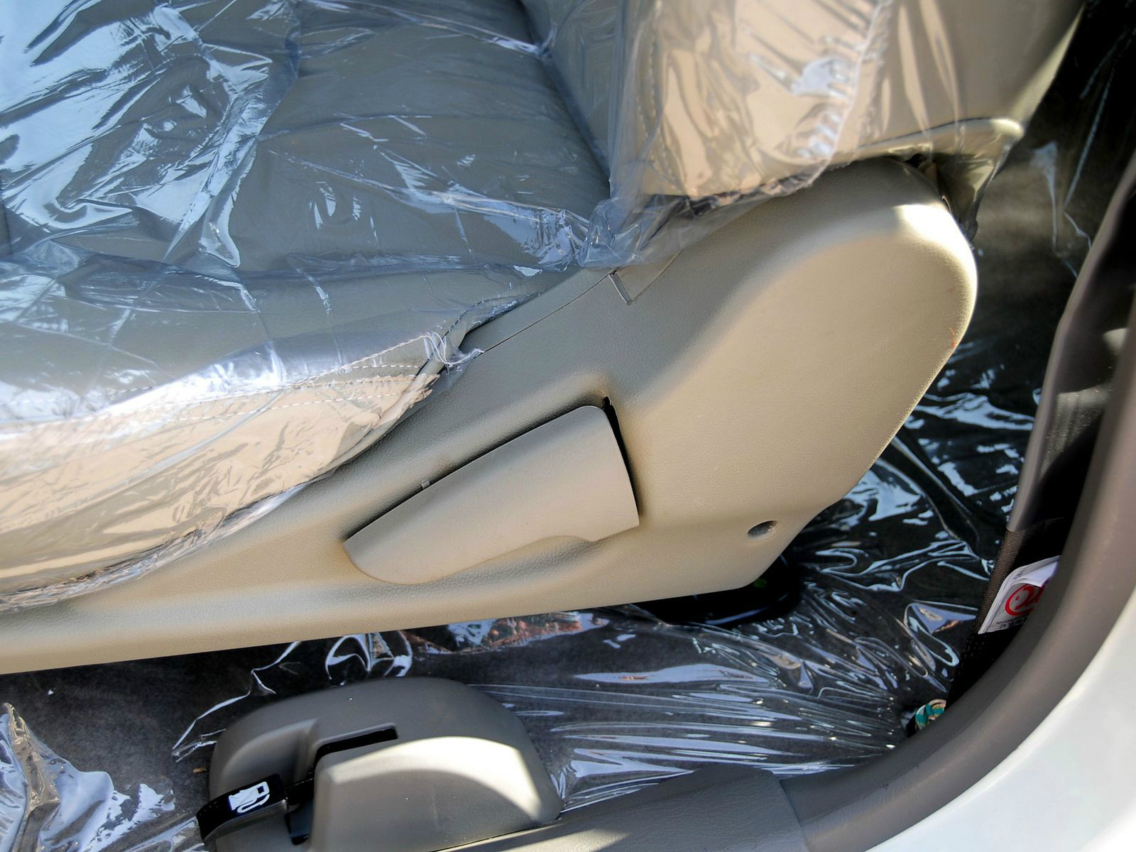 途騰T2內飾高清大圖