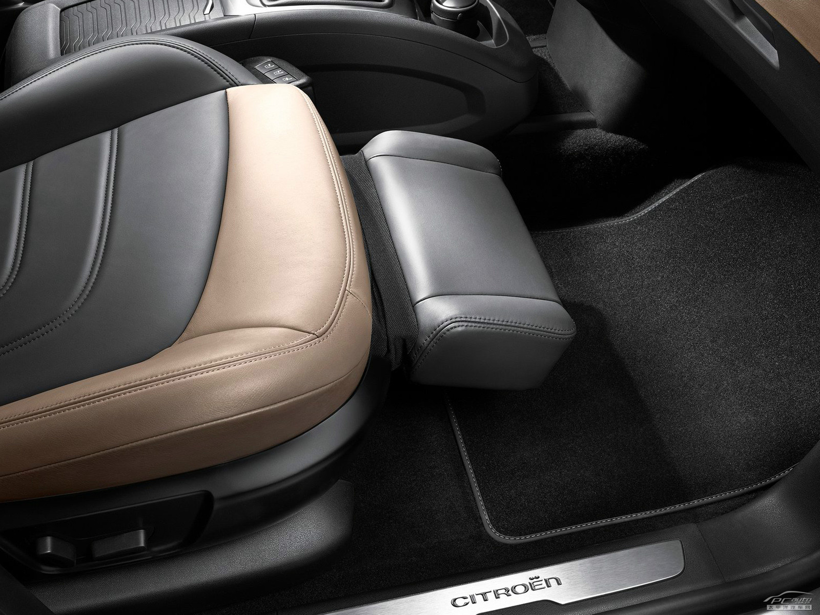 C4 PICASSO內(nèi)飾高清大圖