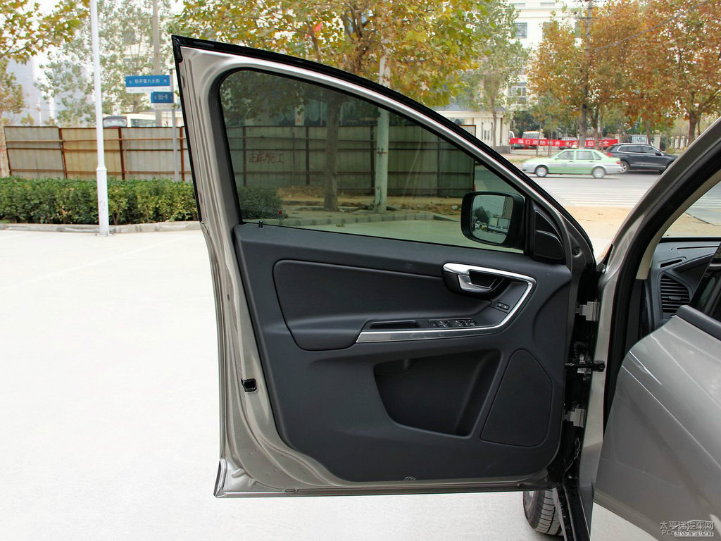 ؐ֠XC60(M(jn))(ni)DƬ