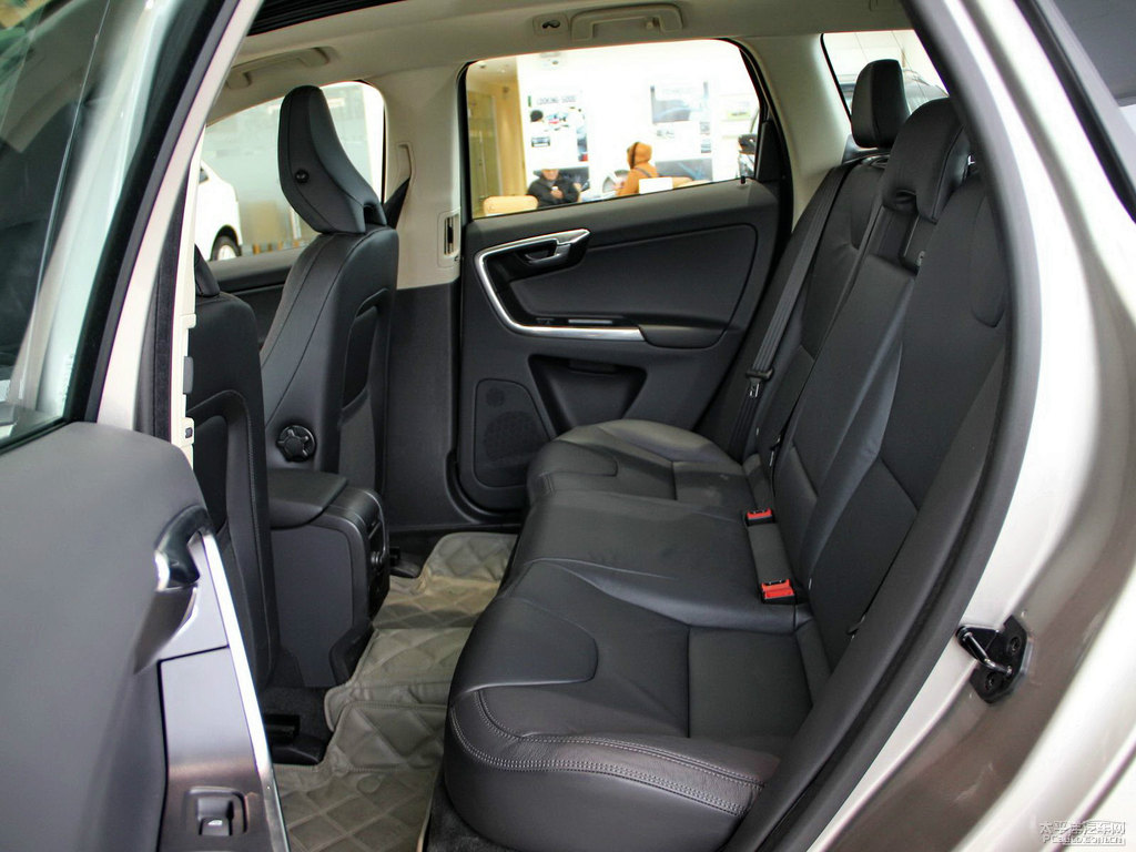 ؐ֠XC60(M)gDƬ