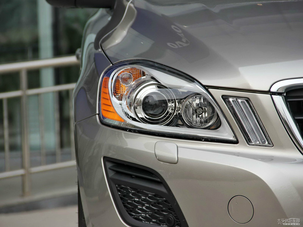 ؐ֠XC60(M)^DƬ