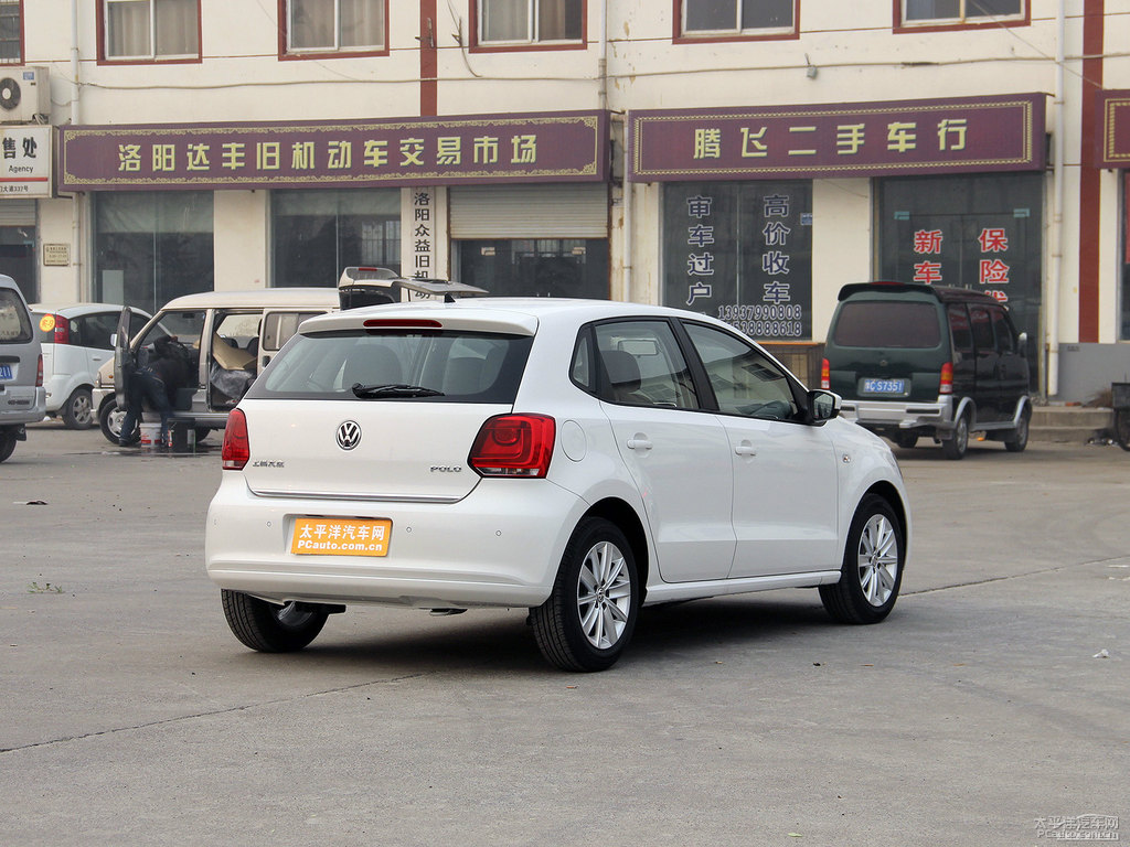 極地白大眾Polo整車外觀外觀圖片
