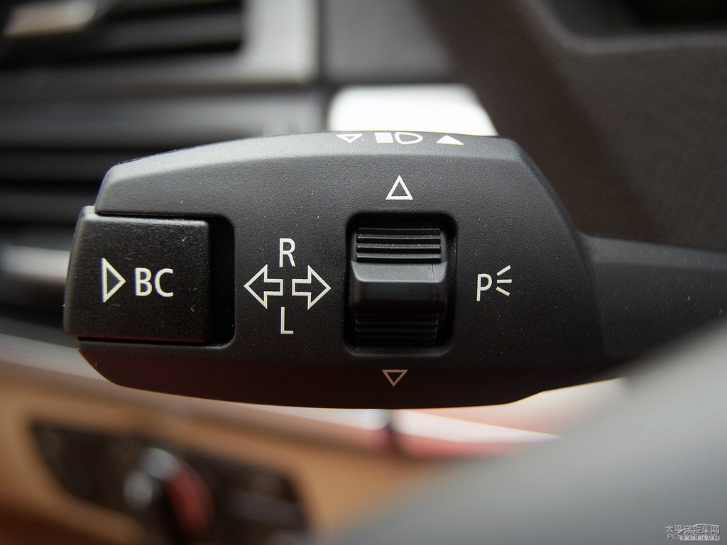 ɫAC M5 700п؃(ni)DƬ