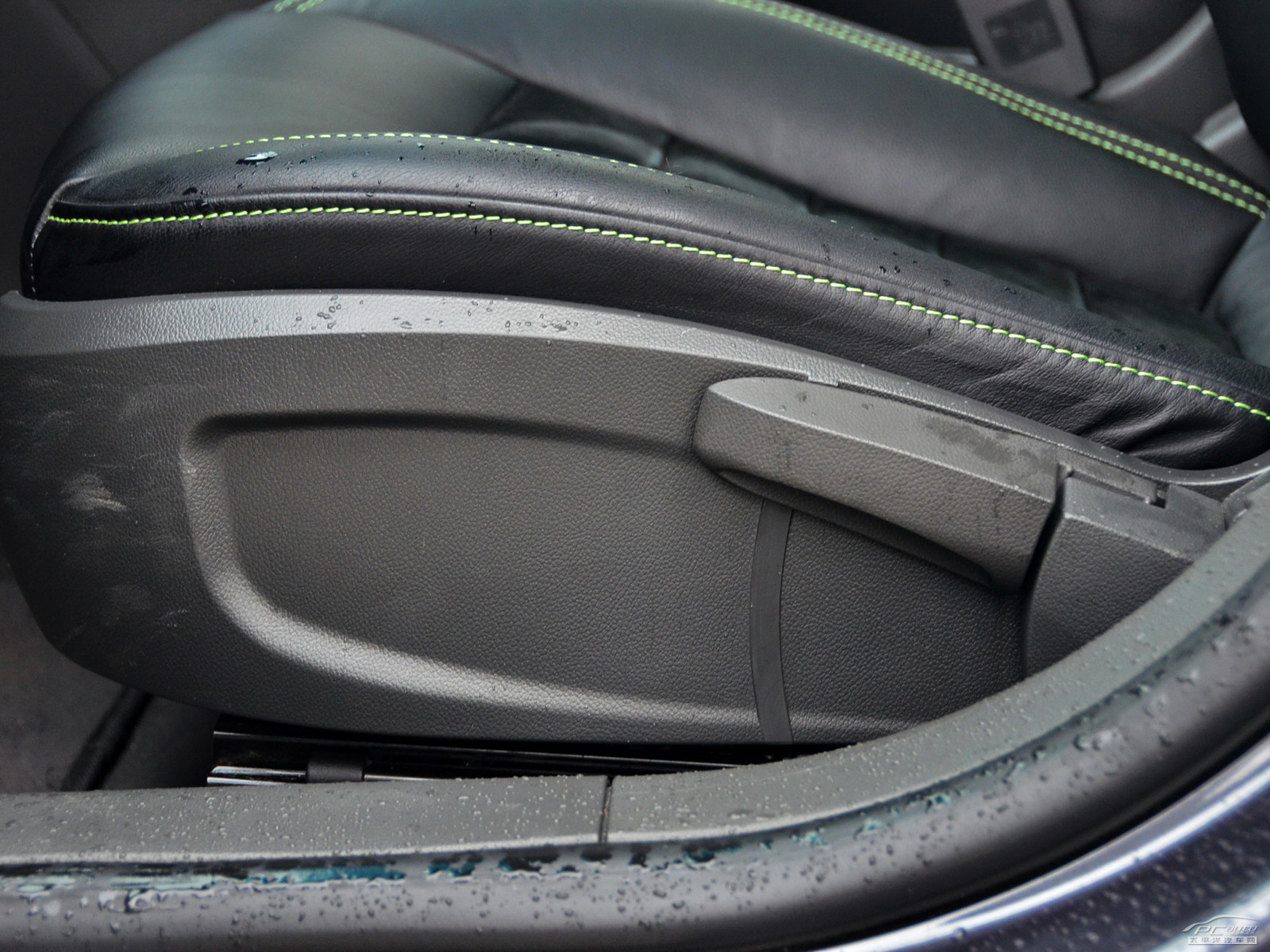 科魯茲內(nèi)飾高清大圖