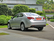 2013款 550D 1.8T AT 品臻版 2013款 550D 1.8T AT 品臻版