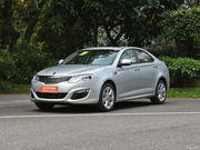 2013款 550D 1.8T AT 品臻版 2013款 550D 1.8T AT 品臻版