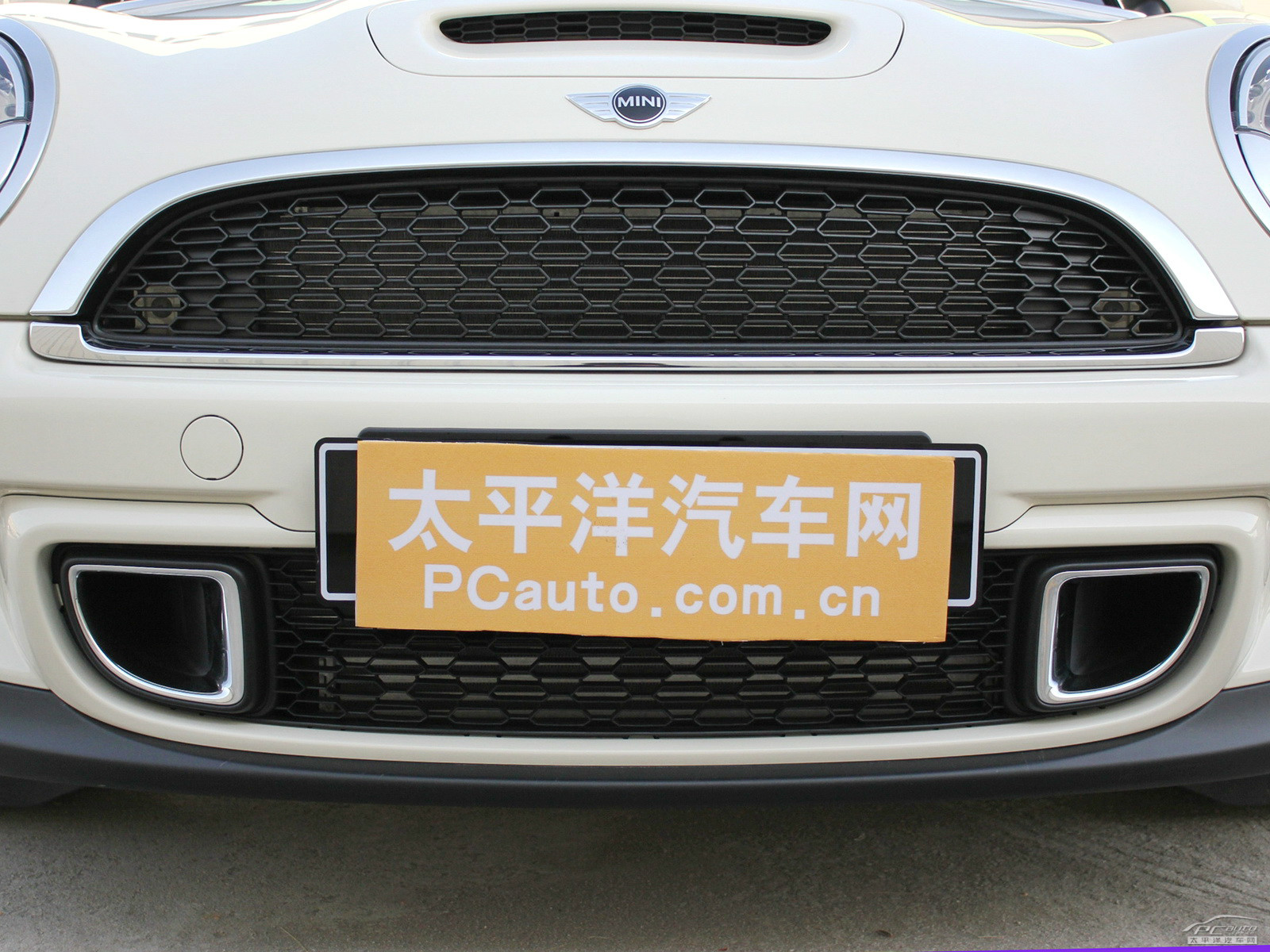 MINI CABRIO外觀高清大圖