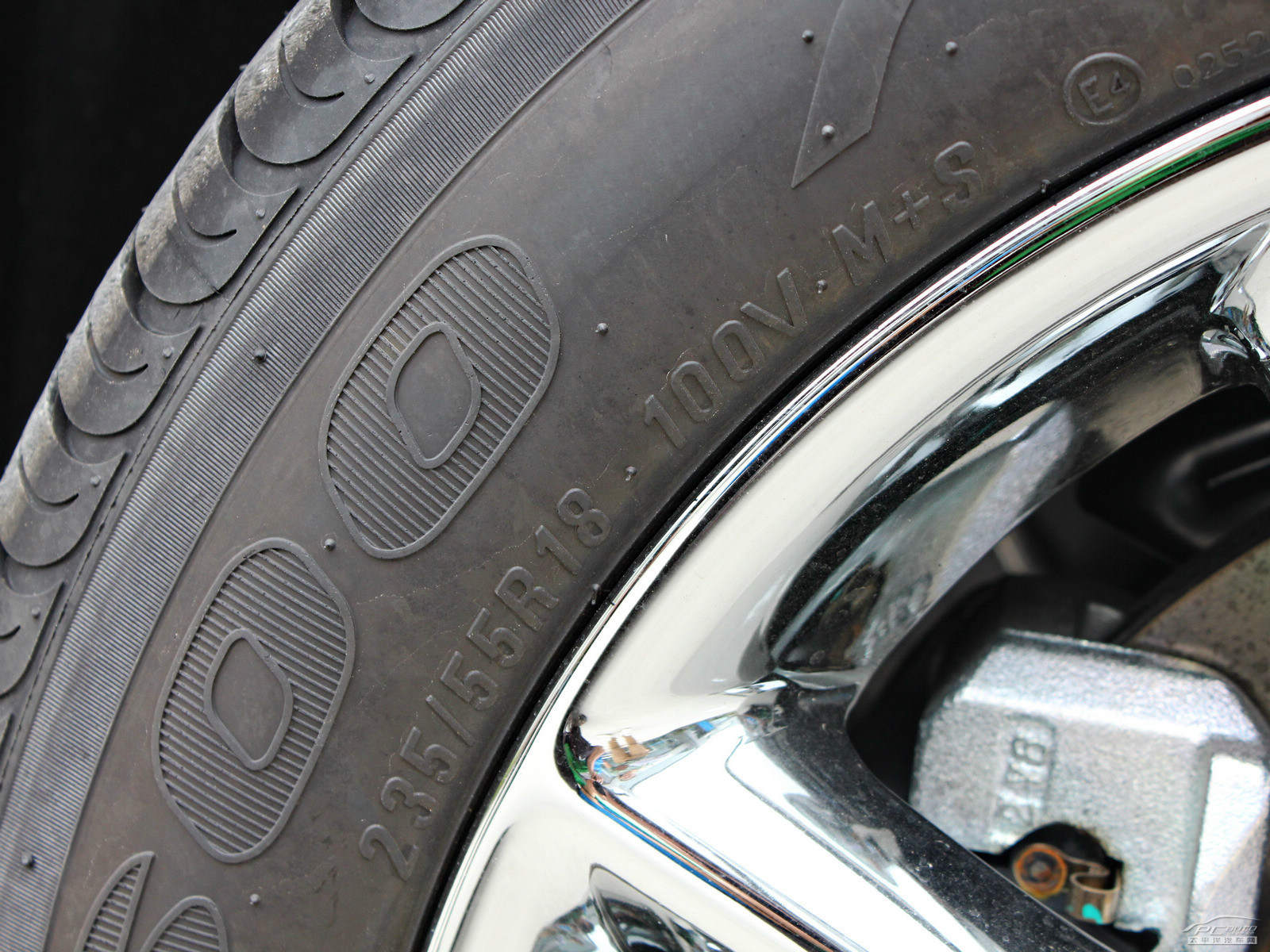 納智捷大7 SUV細(xì)節(jié)高清大圖