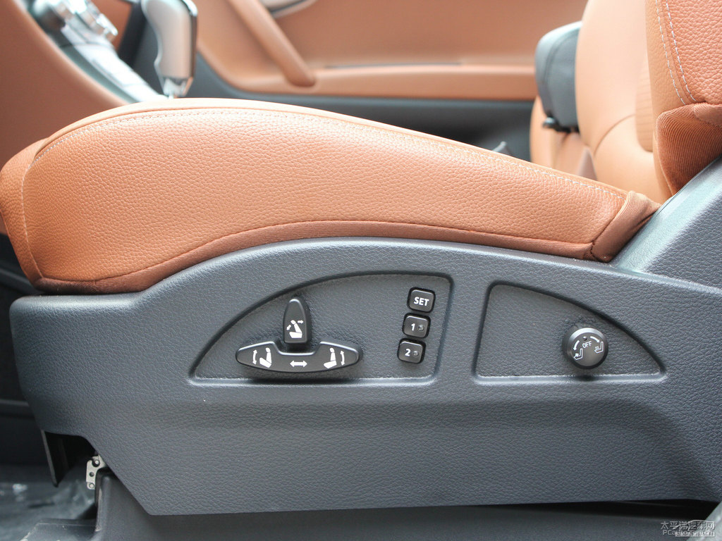 Kȼ{ǽݴ7 SUV΃(ni)DƬ